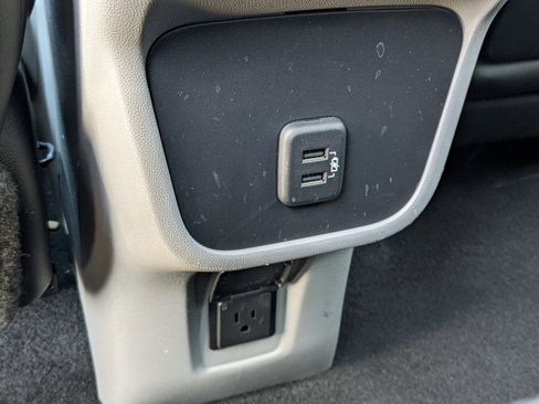 Used 2020 GMC Terrain SLT w/ Preferred Package image 17