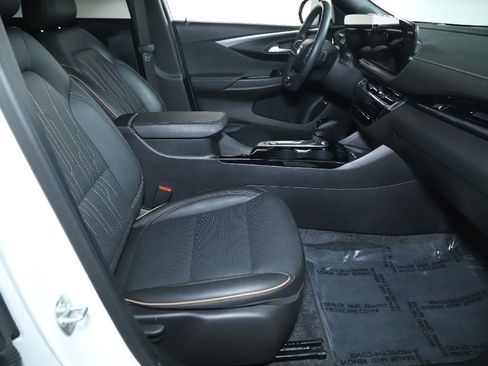 Used 2024 Buick Envista Avenir image 34