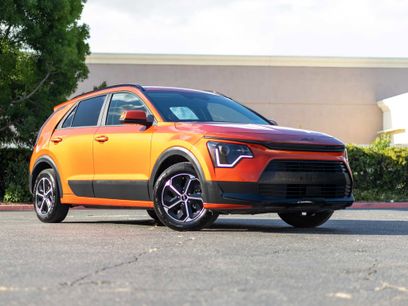 Used 2023 Kia Niro EX