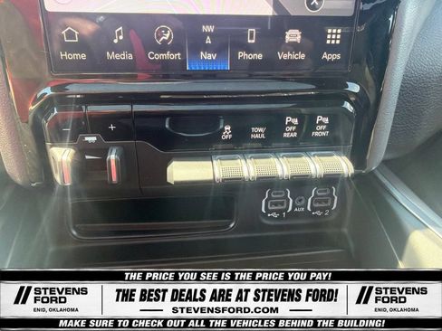 Used 2023 RAM 1500 Laramie AWD/4WD image 30