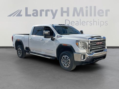 Used 2023 GMC Sierra 3500 SLT w/ SLT Premium Package image 7