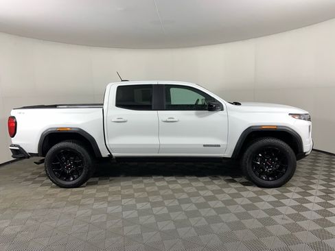 Used 2025 GMC Canyon Elevation w/ Convenience Package image 3