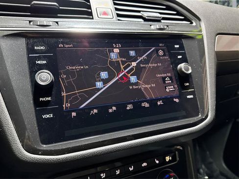 Used 2019 Volkswagen Tiguan SEL Premium R-Line image 24