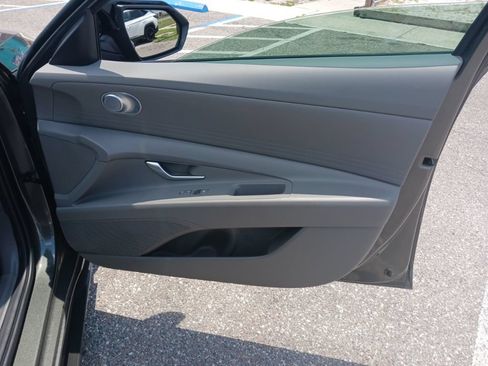 Used 2024 Hyundai Elantra SEL FWD image 17