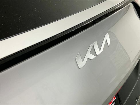 Certified 2026 Kia Sportage EX w/ EX Panoramic Sunroof Package AWD/4WD image 24