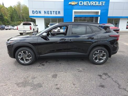 New 2026 Chevrolet Trax LT w/ Driver Confidence Package image 5