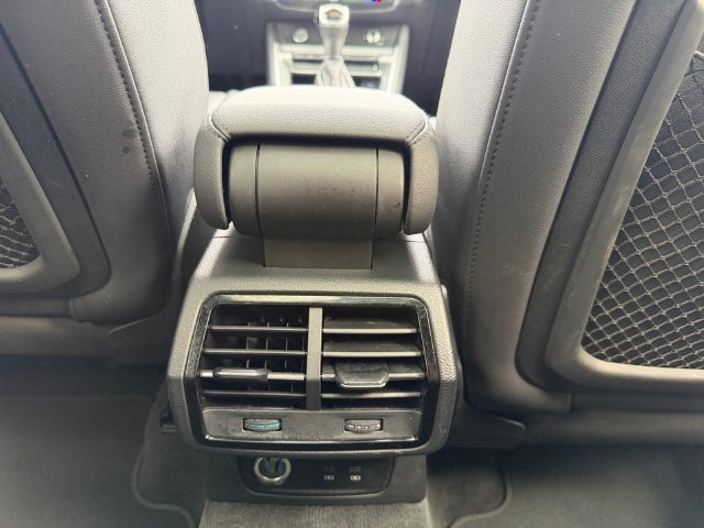 Used 2020 Audi Q3 2.0T Premium w/ Convenience Package AWD/4WD image 21
