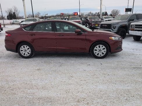 Used 2014 Ford Fusion S image 5