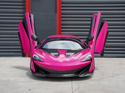 Used 2019 McLaren 600LT RWD image 2