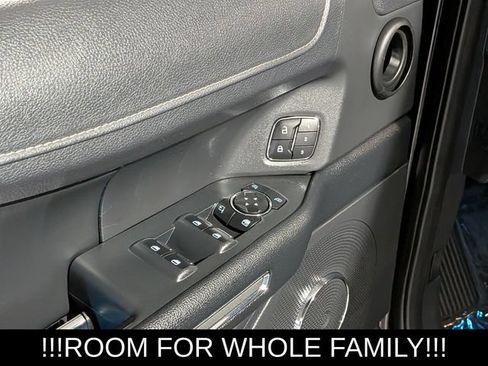 Used 2024 Ford Expedition XLT AWD/4WD image 16