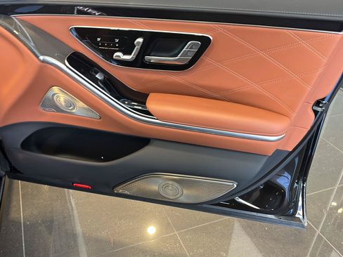 Certified 2022 Mercedes-Benz Maybach S 580 4MATIC image 33
