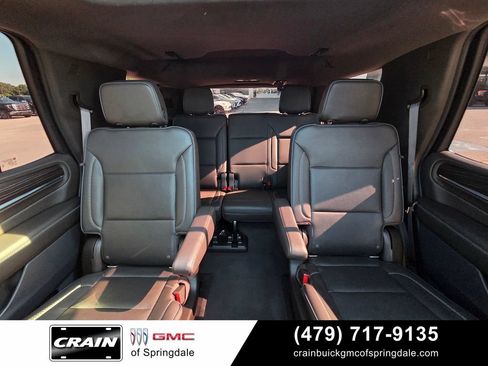Used 2021 GMC Yukon Denali w/ Denali Premium Package AWD/4WD image 30