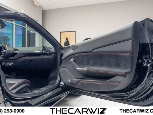Used 2019 Ferrari 488 Spider RWD image 72