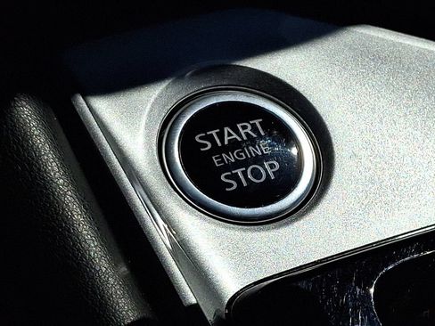 Certified 2023 Nissan Altima 2.5 SR w/ SR Premium Package FWD image 23