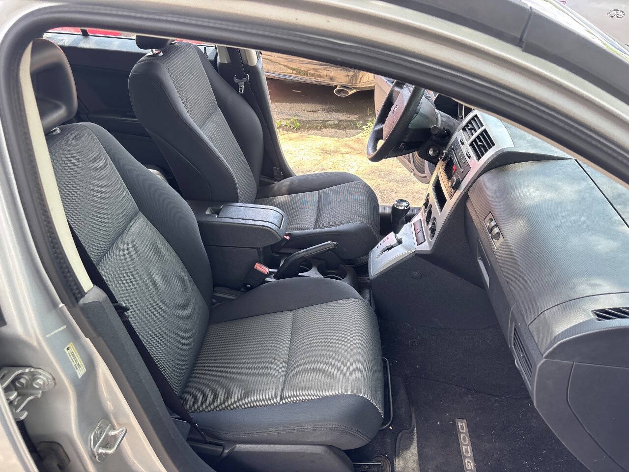 Used 2009 Dodge Caliber SXT FWD image 15