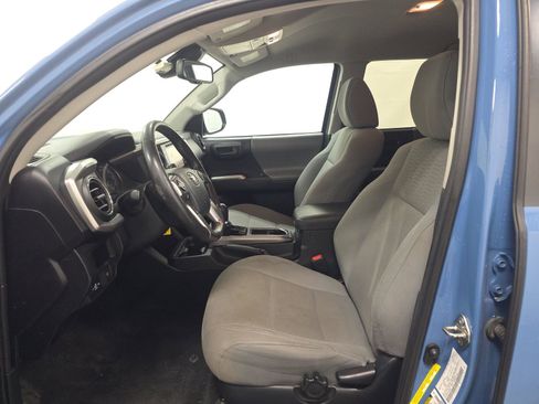 Used 2019 Toyota Tacoma SR5 image 7