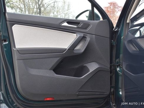 Used 2019 Volkswagen Tiguan SE image 8