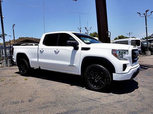 Used 2020 GMC Sierra 1500 Elevation w/ Elevation Convenience Package RWD image 10