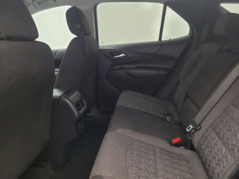 Used 2022 Chevrolet Equinox LT FWD image 18
