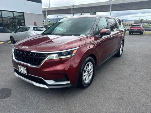 Used 2022 Kia Carnival LX FWD image 1