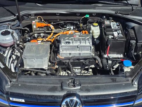 Used 2017 Volkswagen e-Golf SEL Premium image 28