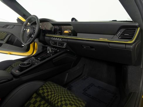 Certified 2026 Porsche 911 Carrera 4 GTS AWD/4WD image 41