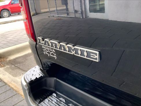 Used 2019 RAM 1500 Laramie image 10