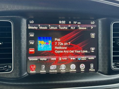 Used 2016 Dodge Charger R/T image 11