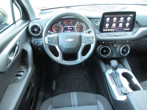 Used 2024 Chevrolet Blazer LT w/ Convenience Package FWD image 14