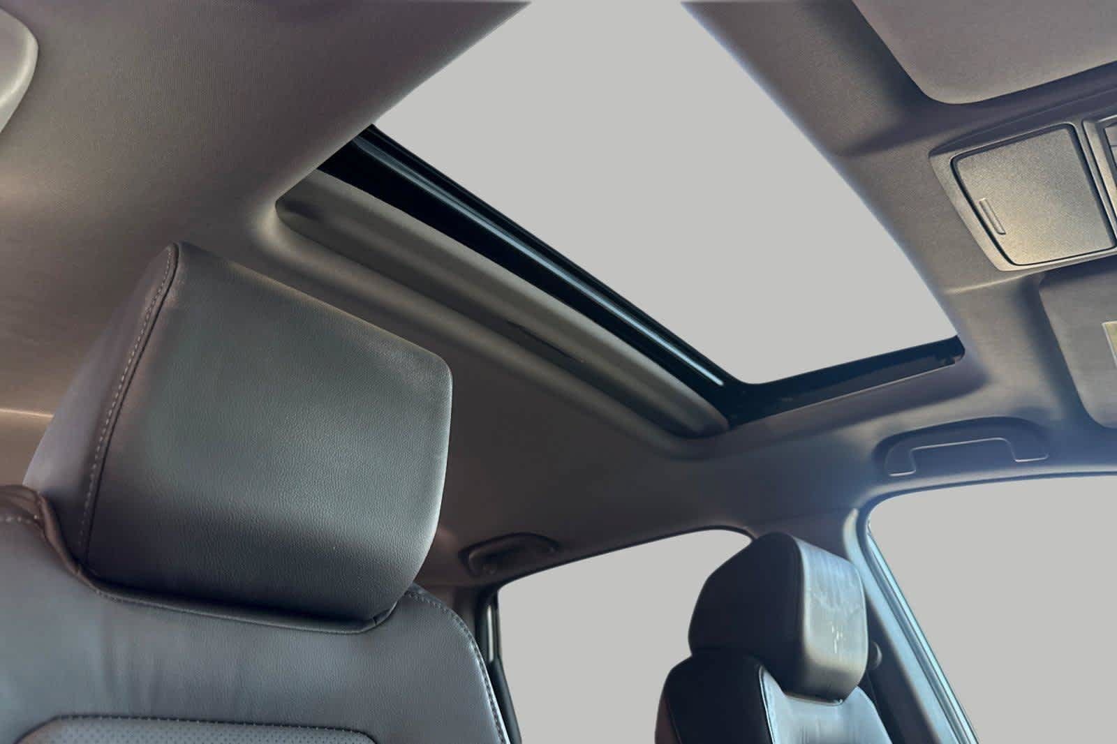 Used 2020 Honda CR-V Touring image 19