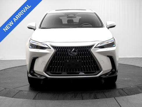 Used 2023 Lexus NX 350 AWD image 2