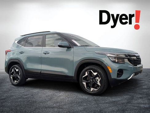 Certified 2025 Kia Seltos EX AWD/4WD image 1