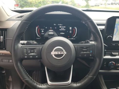 Certified 2023 Nissan Pathfinder Platinum w/ Cargo Package AWD/4WD image 19