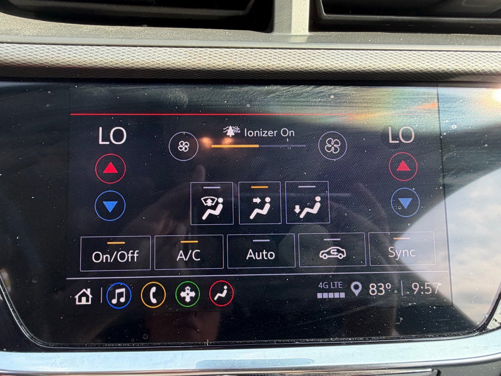 Used 2023 Buick Encore GX Essence w/ Experience Buick Package FWD image 38