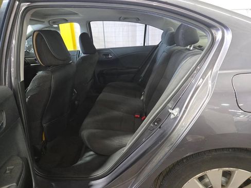 Used 2015 Honda Accord EX image 10