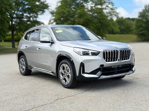 New 2026 BMW X1 xDrive28i w/ Technology Package AWD/4WD image 8