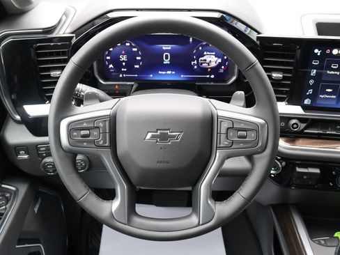 New 2026 Chevrolet Silverado 1500 LT Trail Boss w/ Convenience Package II AWD/4WD image 18