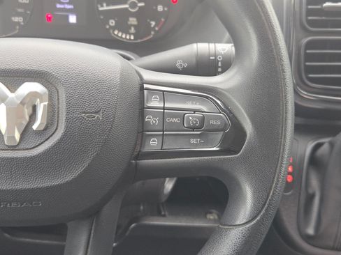 Used 2024 RAM ProMaster 2500 w/ Convenience Group FWD image 17