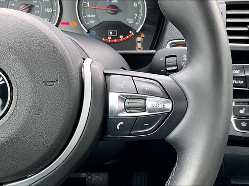 Used 2017 BMW M2 image 25