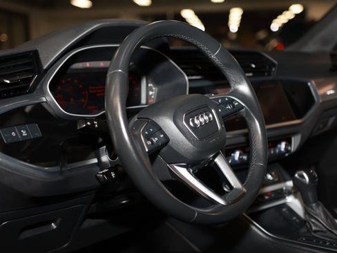 Used 2023 Audi Q3 2.0T Premium image 23