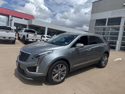 Used 2023 Cadillac XT5 Premium Luxury w/ Technology Package image 1