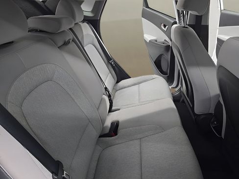 Used 2023 Hyundai Kona SEL FWD image 18