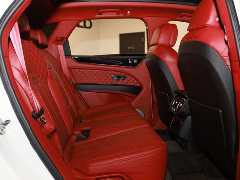 Used 2021 Bentley Bentayga Speed image 14