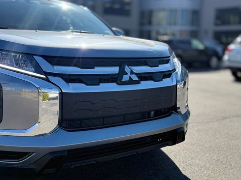 Used 2024 Mitsubishi Outlander Sport SE image 11