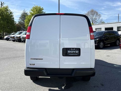 New 2026 Chevrolet Express 2500 RWD image 7
