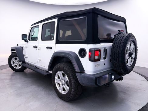 Used 2018 Jeep Wrangler Unlimited Sport S AWD/4WD image 2