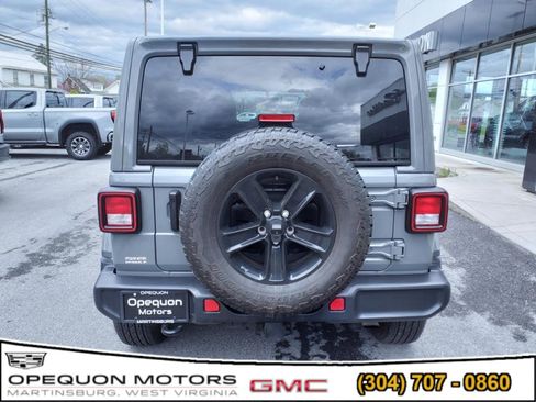 Used 2021 Jeep Wrangler Unlimited Sahara image 6