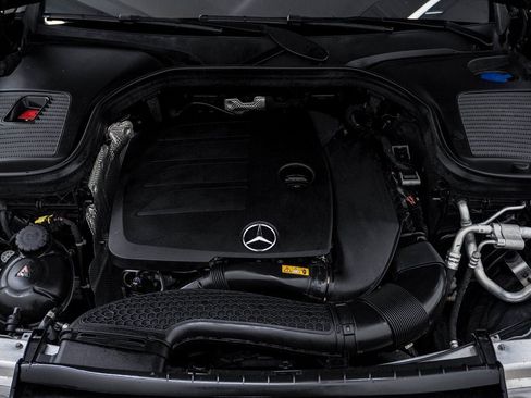 Used 2021 Mercedes-Benz GLC 300 GLC 300 image 28