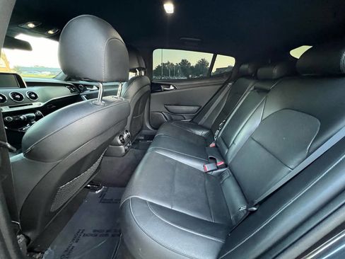 Used 2020 Kia Stinger GT-Line image 29