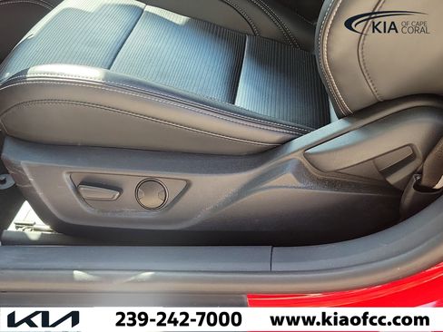 Used 2024 Ford Mustang GT Premium image 15
